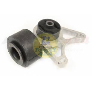Rear Diff  Mount & Bush RH